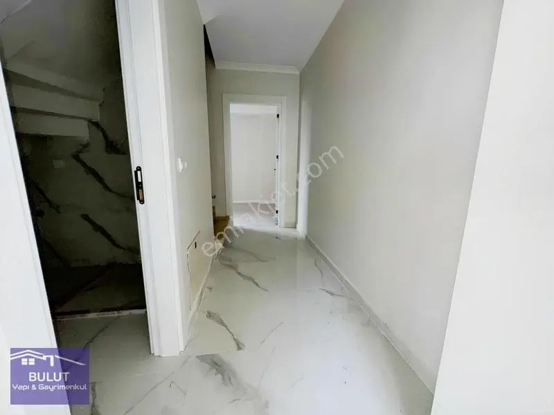 Atatürk Cd Yanıbaşında 2+1 90m2 Ters Dublex 0 Oturuma Hazır — fotoğraf 11