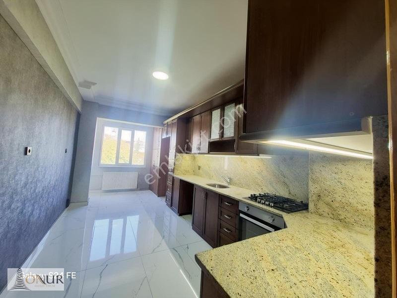 Onur Emlak Alavardı Mah. Site İçi 5+2 Satılık Dubleks Daire