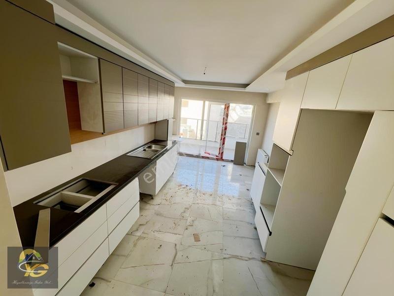 Sincan Törekent 6.arakat Sıfır Giyinme Odalı 4+1 Satılık Daire — fotoğraf 2