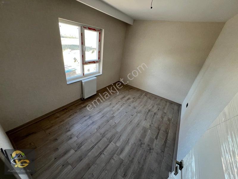 Sincan Törekent 6.arakat Sıfır Giyinme Odalı 4+1 Satılık Daire — fotoğraf 23