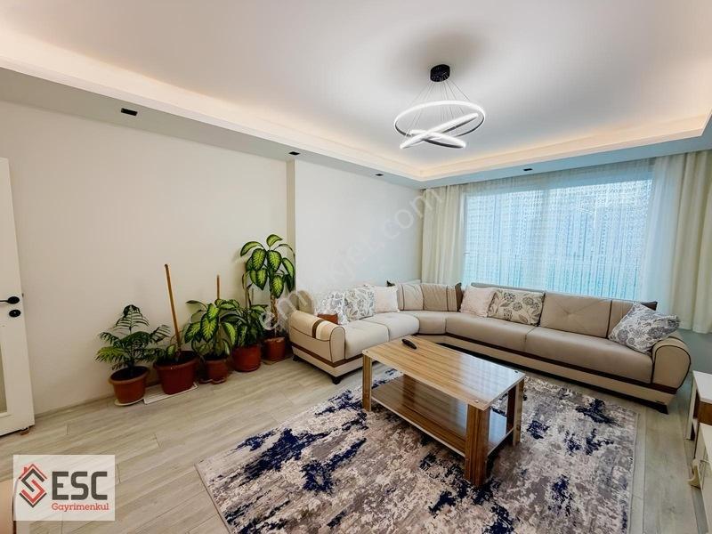 Esc'den Akdeniz Mh'de B.mutfak-havuzlu 3+1 Satılık Daire Esc2786 — fotoğraf 2