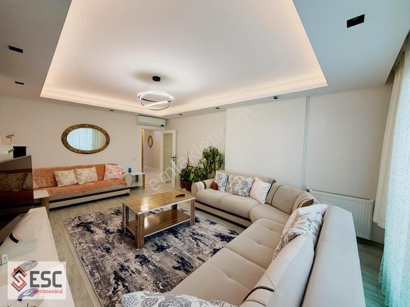 Esc'den Akdeniz Mh'de B.mutfak-havuzlu 3+1 Satılık Daire Esc2786 — fotoğraf 4