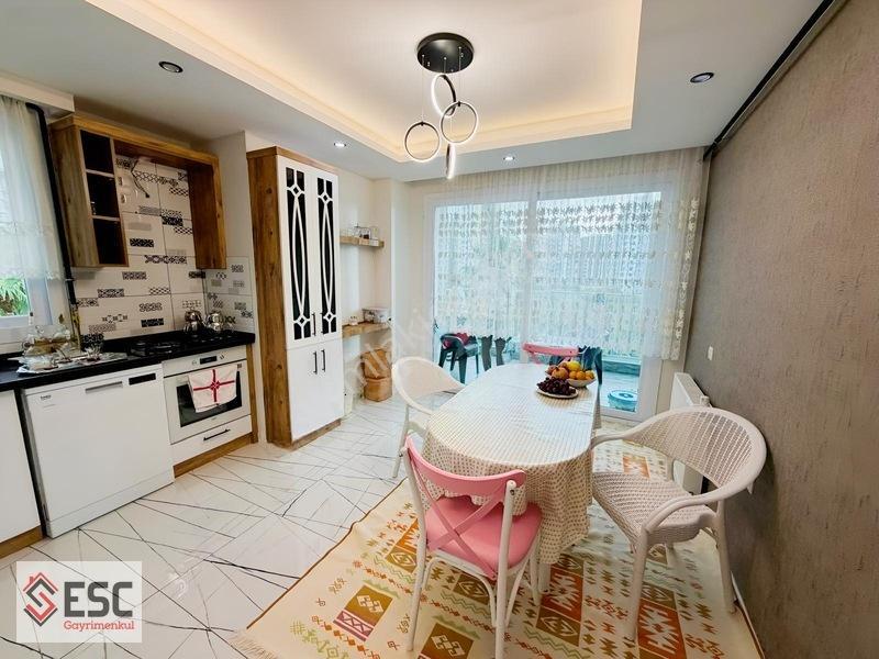 Esc'den Akdeniz Mh'de B.mutfak-havuzlu 3+1 Satılık Daire Esc2786 — fotoğraf 7