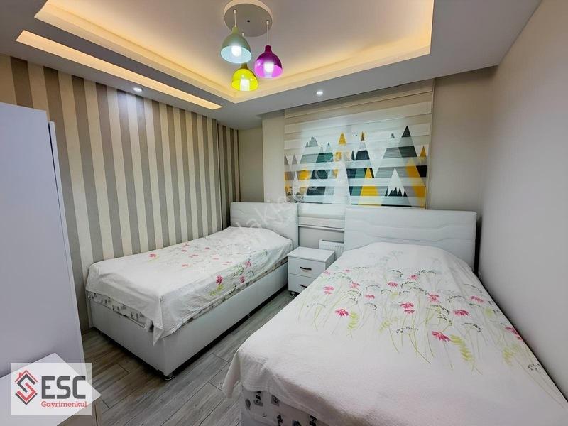 Esc'den Akdeniz Mh'de B.mutfak-havuzlu 3+1 Satılık Daire Esc2786 — fotoğraf 19