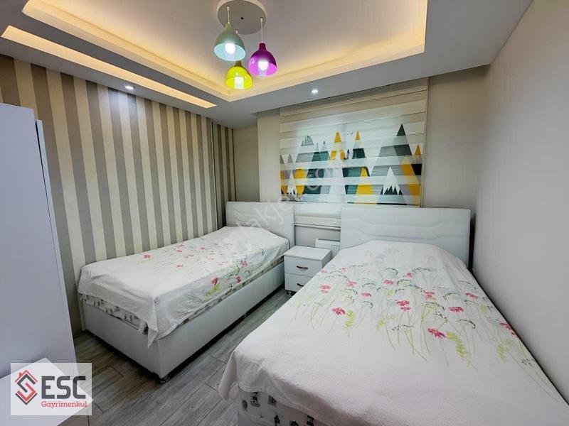 Esc'den Akdeniz Mh'de B.mutfak-havuzlu 3+1 Satılık Daire Esc2786 — fotoğraf 21