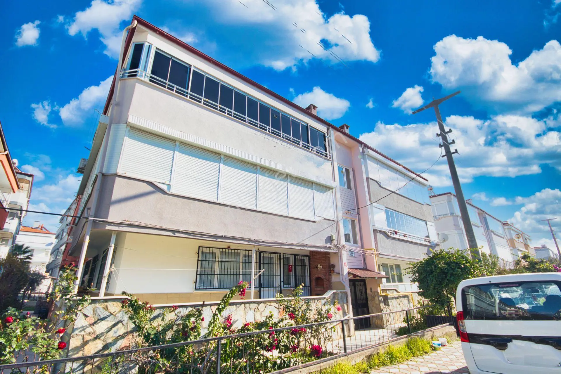 Sadece Aktif'Ten Akçay'Da Satılık Denize 400Mt Barbekülü Çift Wcli Ferah 2+1 Dai...