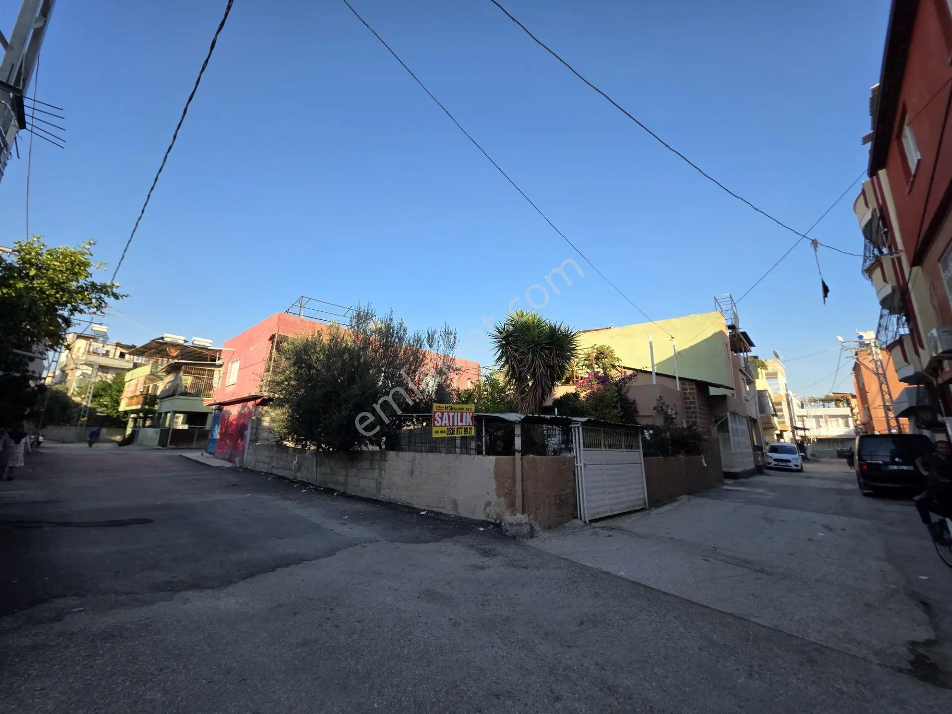 Levent Mahallesinde Satılık Ev Ve Arsa Yan Yana Satılık — fotoğraf 3