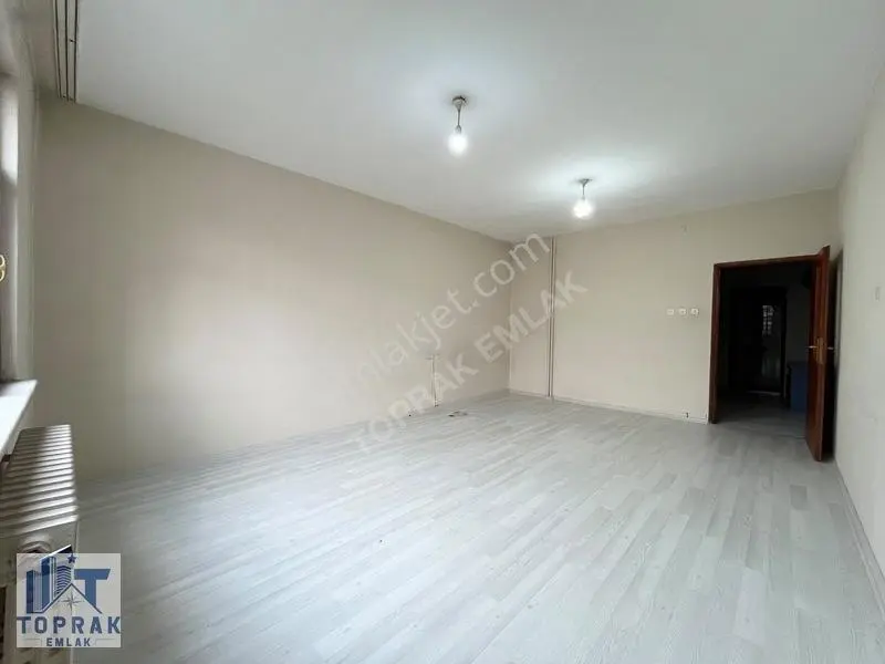 Toprak Emlak'tan Espark Avm Karşısı / Ara Kat / Satılık 3+1 — fotoğraf 6