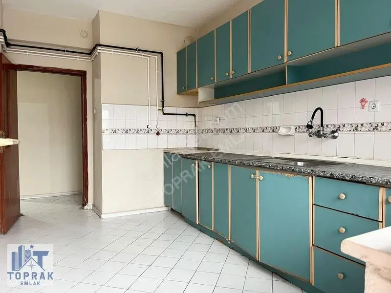 Toprak Emlak'tan Espark Avm Karşısı / Ara Kat / Satılık 3+1 — fotoğraf 9