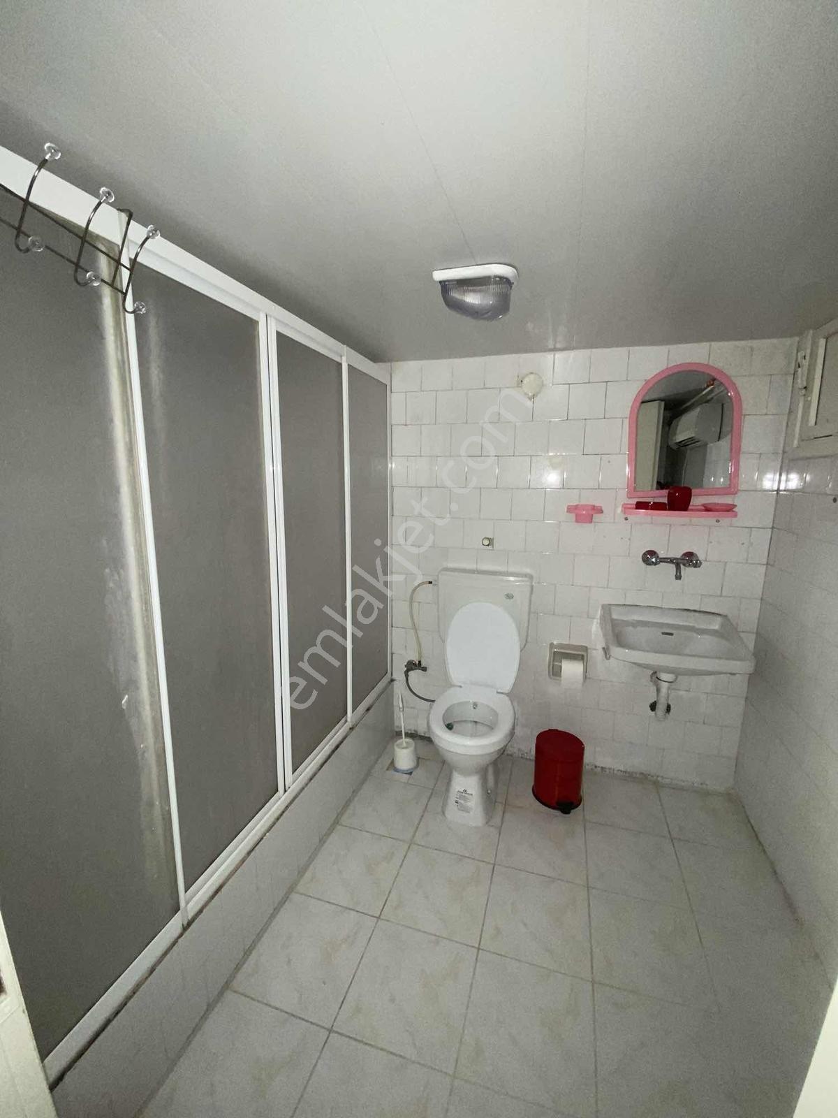 Finalden Barajyolu Adana Koleji Civarı Bulvar Üzeri 2+1 Eşyalı — fotoğraf 13