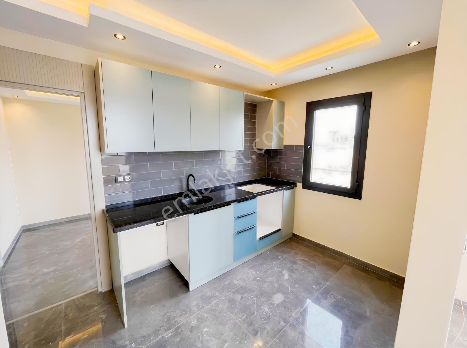 Ra Gayrmenkul Üniversite Civarı Site İçi Sıfır 2+0