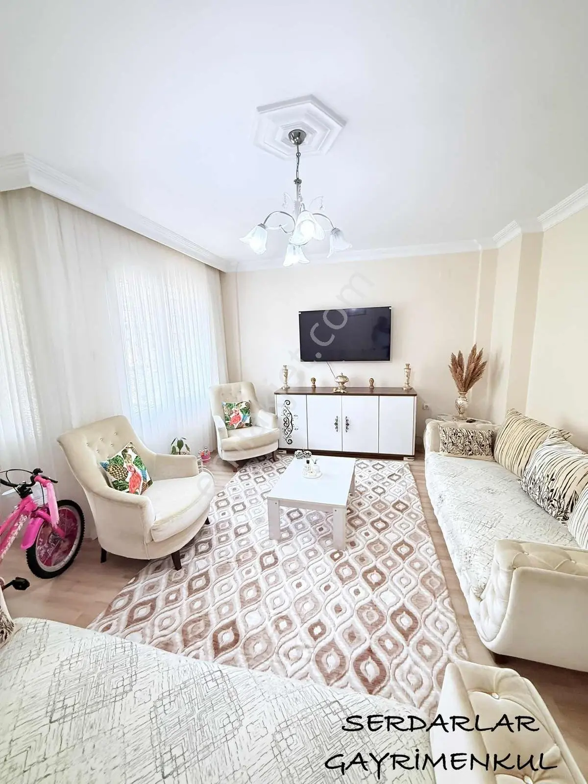 Serdarlar Gayrimenkul'den Cumhuriyet Mah 130 M2 Temiz Bakımlı — fotoğraf 4