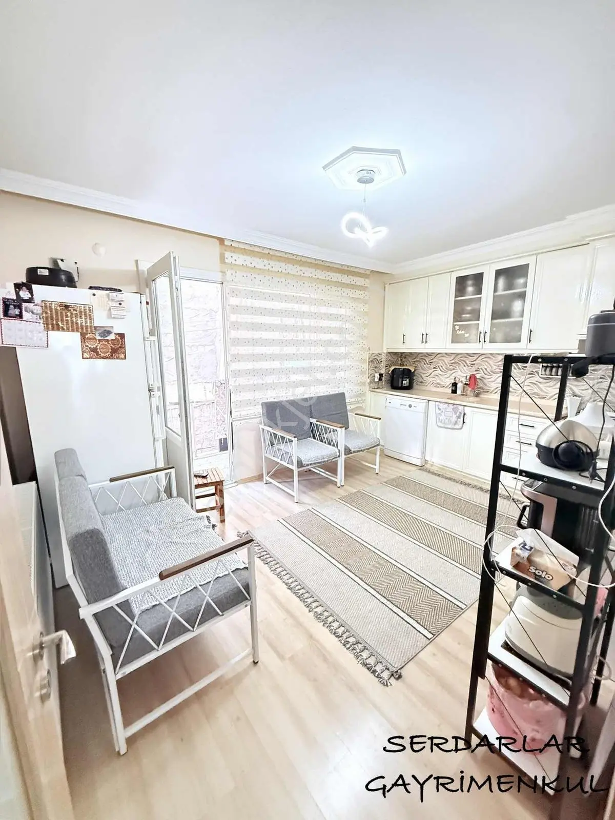 Serdarlar Gayrimenkul'den Cumhuriyet Mah 130 M2 Temiz Bakımlı — fotoğraf 5