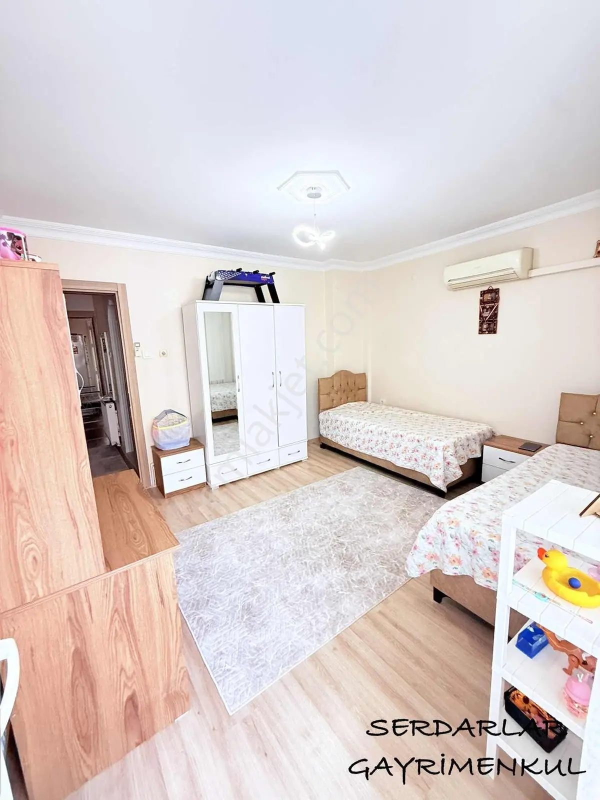 Serdarlar Gayrimenkul'den Cumhuriyet Mah 130 M2 Temiz Bakımlı — fotoğraf 7