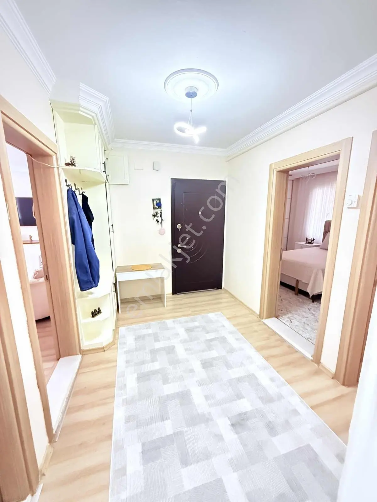 Serdarlar Gayrimenkul'den Cumhuriyet Mah 130 M2 Temiz Bakımlı — fotoğraf 12