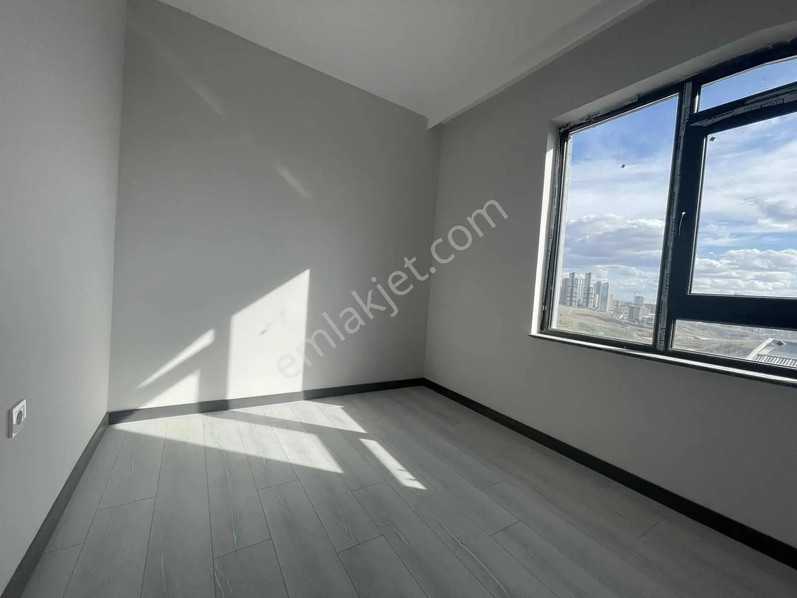 ''alaçatı''dan Cadde Ye 3 Dak Mesafede Satılık 4+1 Daire — fotoğraf 22