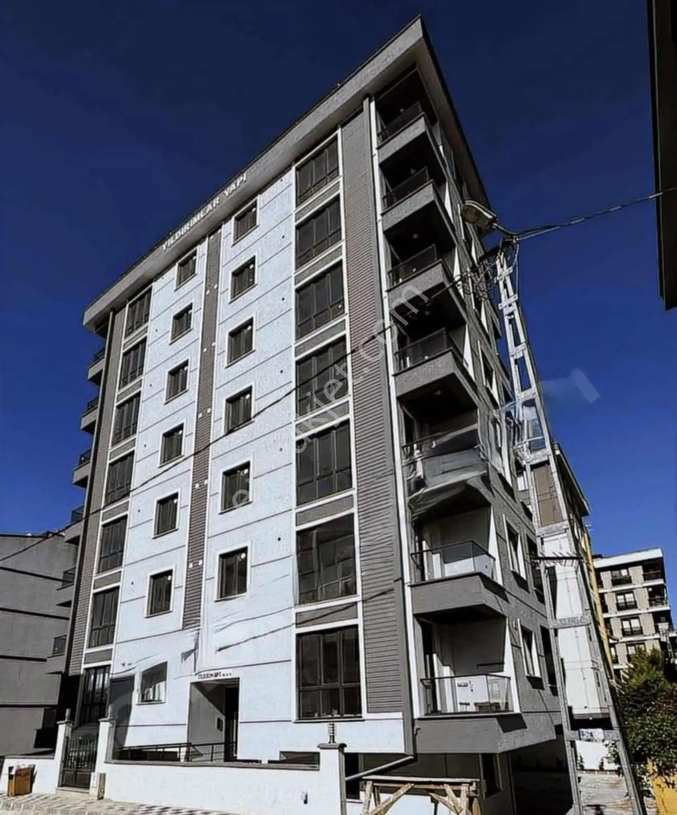 Mimarsinan Mah. Satılık 2+1 Ebeveyen Banyolu Yeni Daire