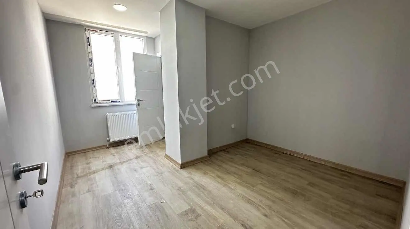 Mimarsinan Mah. Satılık 2+1 Ebeveyen Banyolu Yeni Daire — fotoğraf 7
