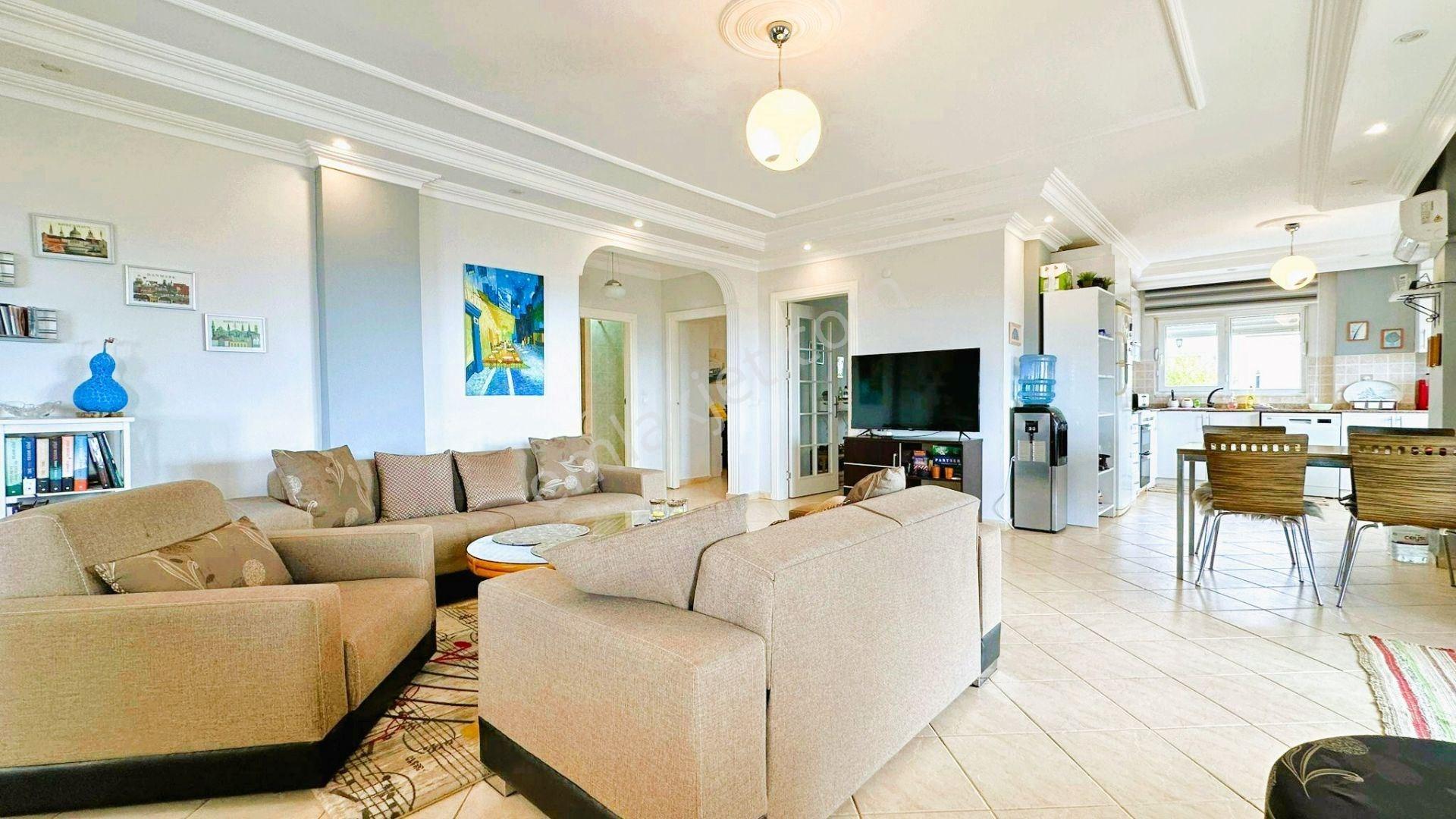 Alanya Mahmutlar’da Doğayla İç İçe, Denize Yakın 4+1 Lüks Villa — fotoğraf 4