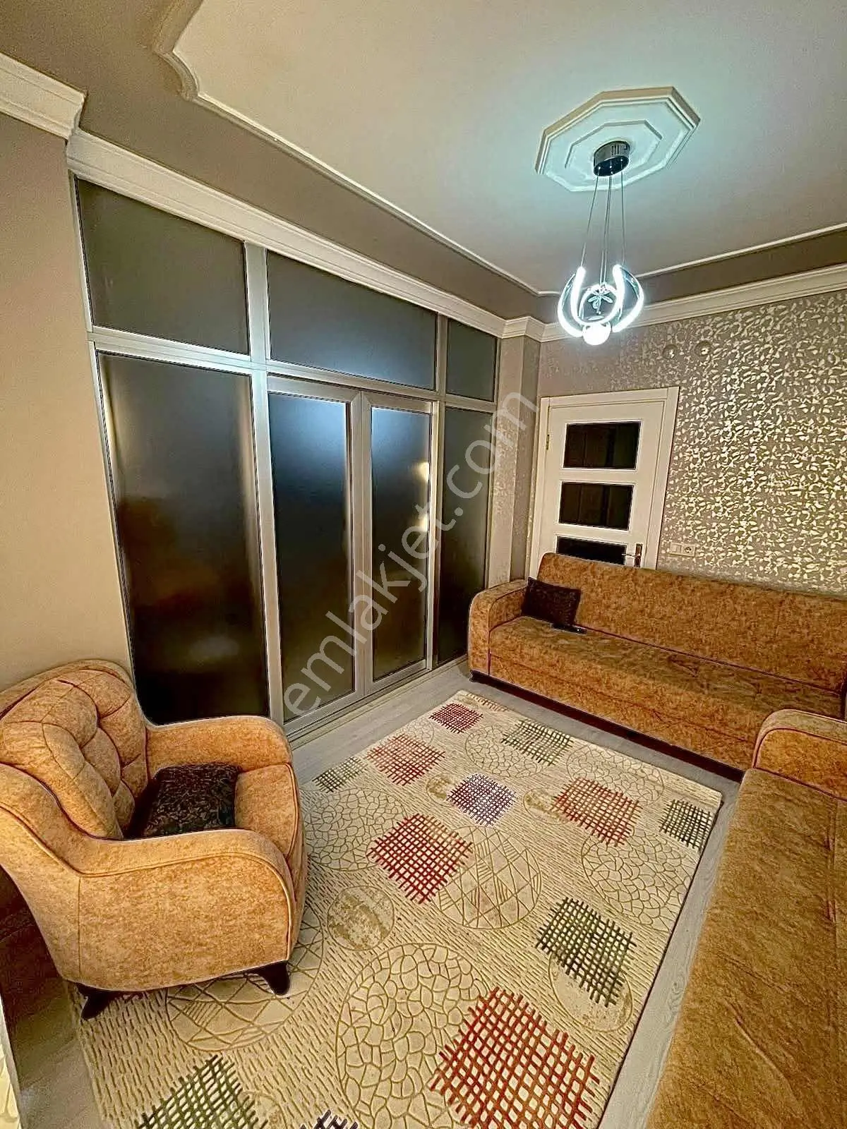 Serdarlar Gayrimenkul'den 130 M2 Bakımlı 3+1 — fotoğraf 7