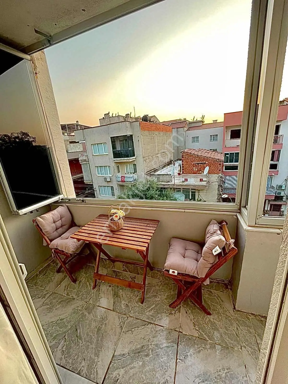 Serdarlar Gayrimenkul'den 130 M2 Bakımlı 3+1 — fotoğraf 12