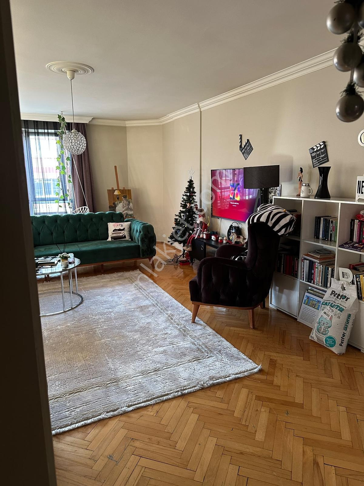 Metro Yakınında 3+1 Yapılı Manzaralı 2 Cepheli Köşe Daire — fotoğraf 12