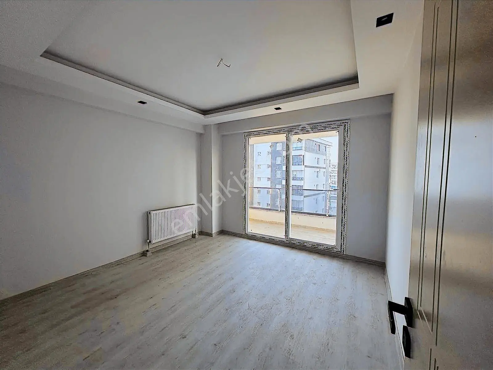 Rotasyon'dan Amazon Meda Sitesi 2+1 Satılık Köşe Büyük M2 Daire — fotoğraf 6