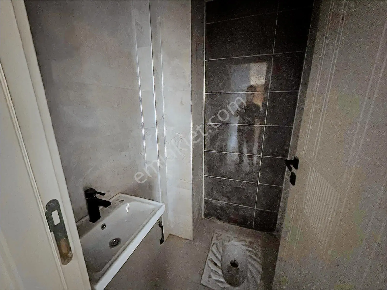 Rotasyon'dan Amazon Meda Sitesi 2+1 Satılık Köşe Büyük M2 Daire — fotoğraf 8
