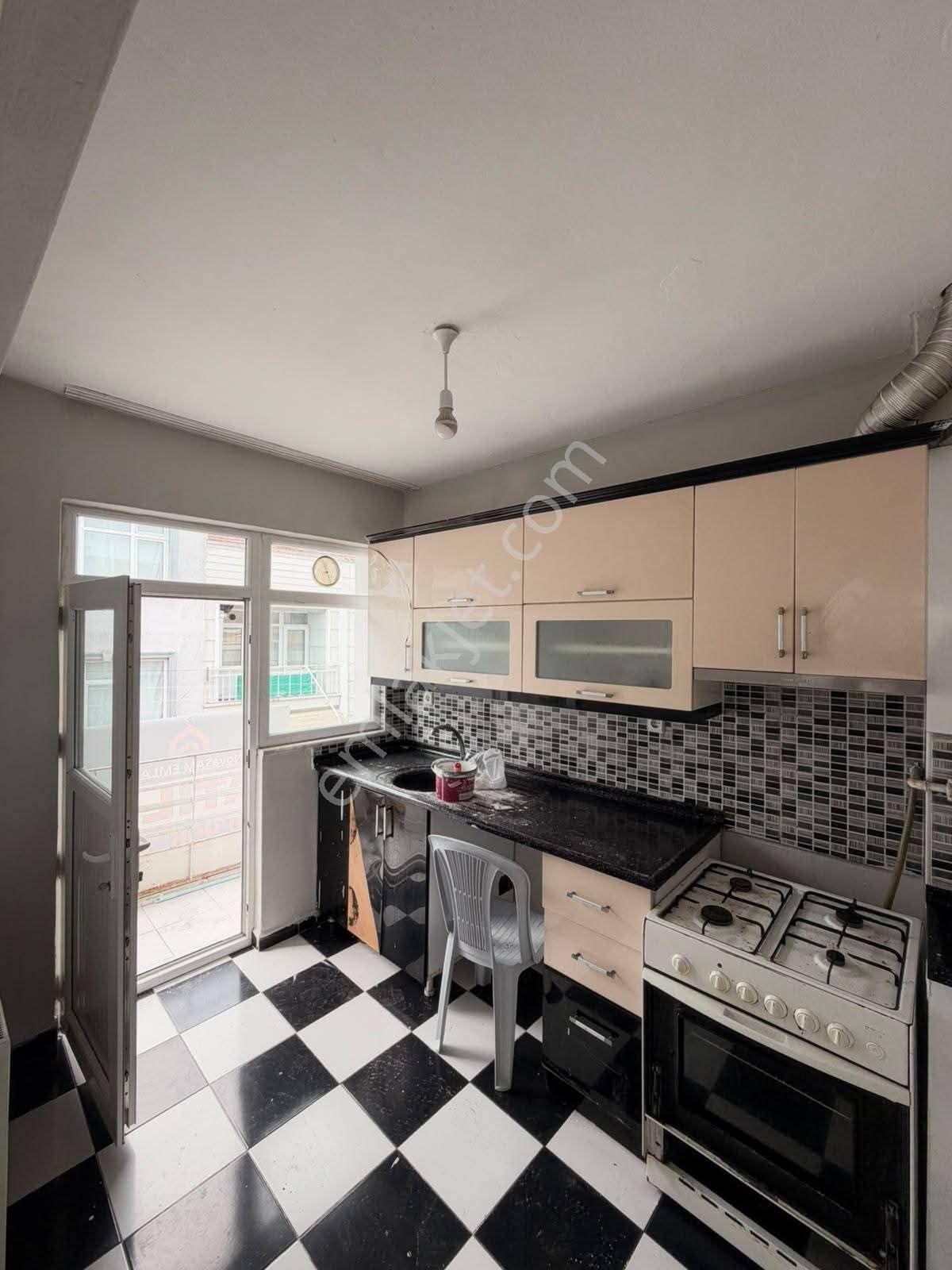 Samsun İlkadım Çiftlik Mahallesi'nde 4.kat 2+1 Satılık Daire — fotoğraf 8