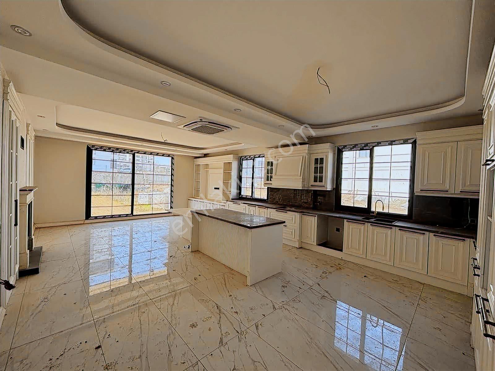 Rotasyon'dan Aras Arya Villalarında Satılık 6+1 Tripleks Villa — fotoğraf 3