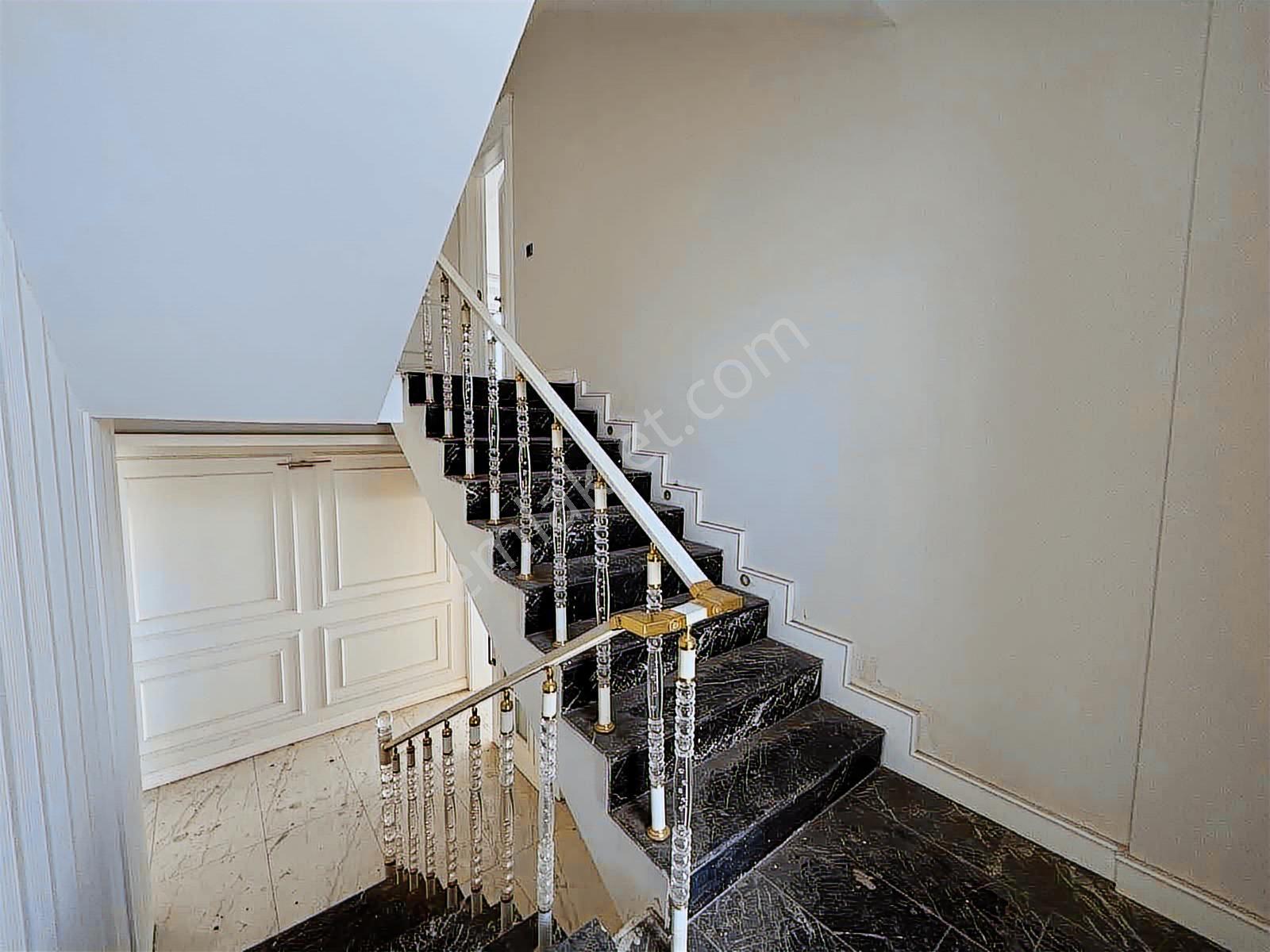 Rotasyon'dan Aras Arya Villalarında Satılık 6+1 Tripleks Villa — fotoğraf 6