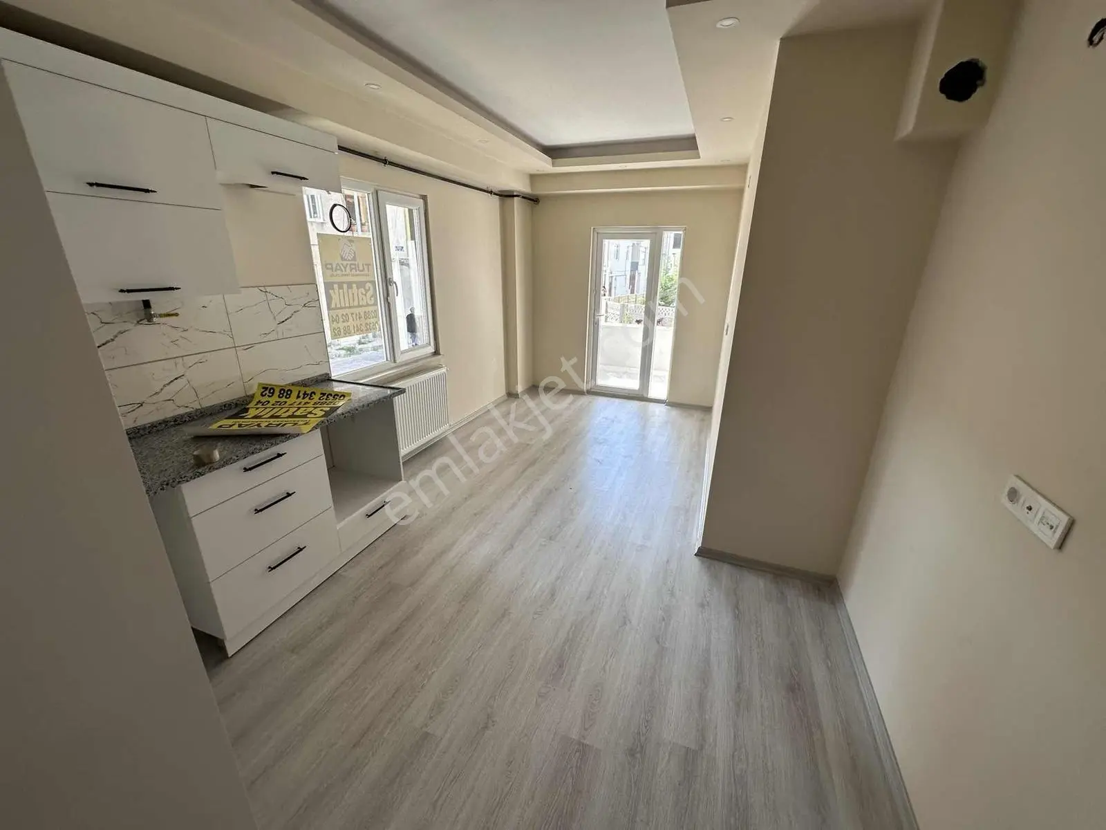 2+0 90 M2 Merkezi Konumda, 2 Yaşında, Krediye Ve Yatırıma Uygun — fotoğraf 7