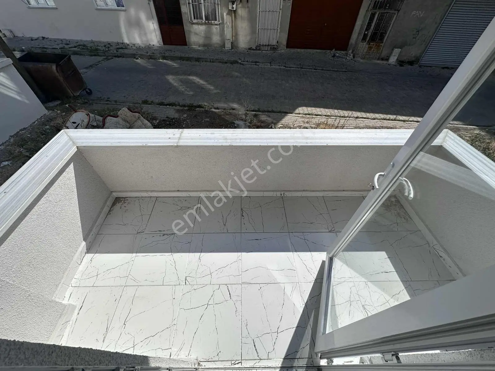 2+0 90 M2 Merkezi Konumda, 2 Yaşında, Krediye Ve Yatırıma Uygun — fotoğraf 20