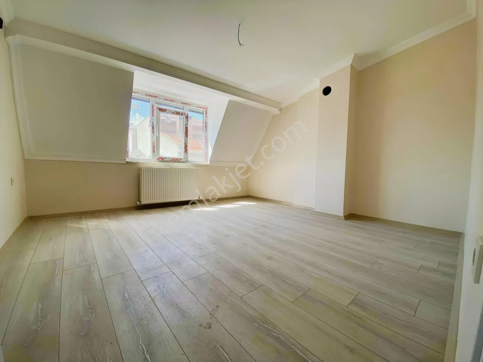 Güngören Merkez Mahallesin De Mafsal Kat 2+1 Teraslı Daire — fotoğraf 14