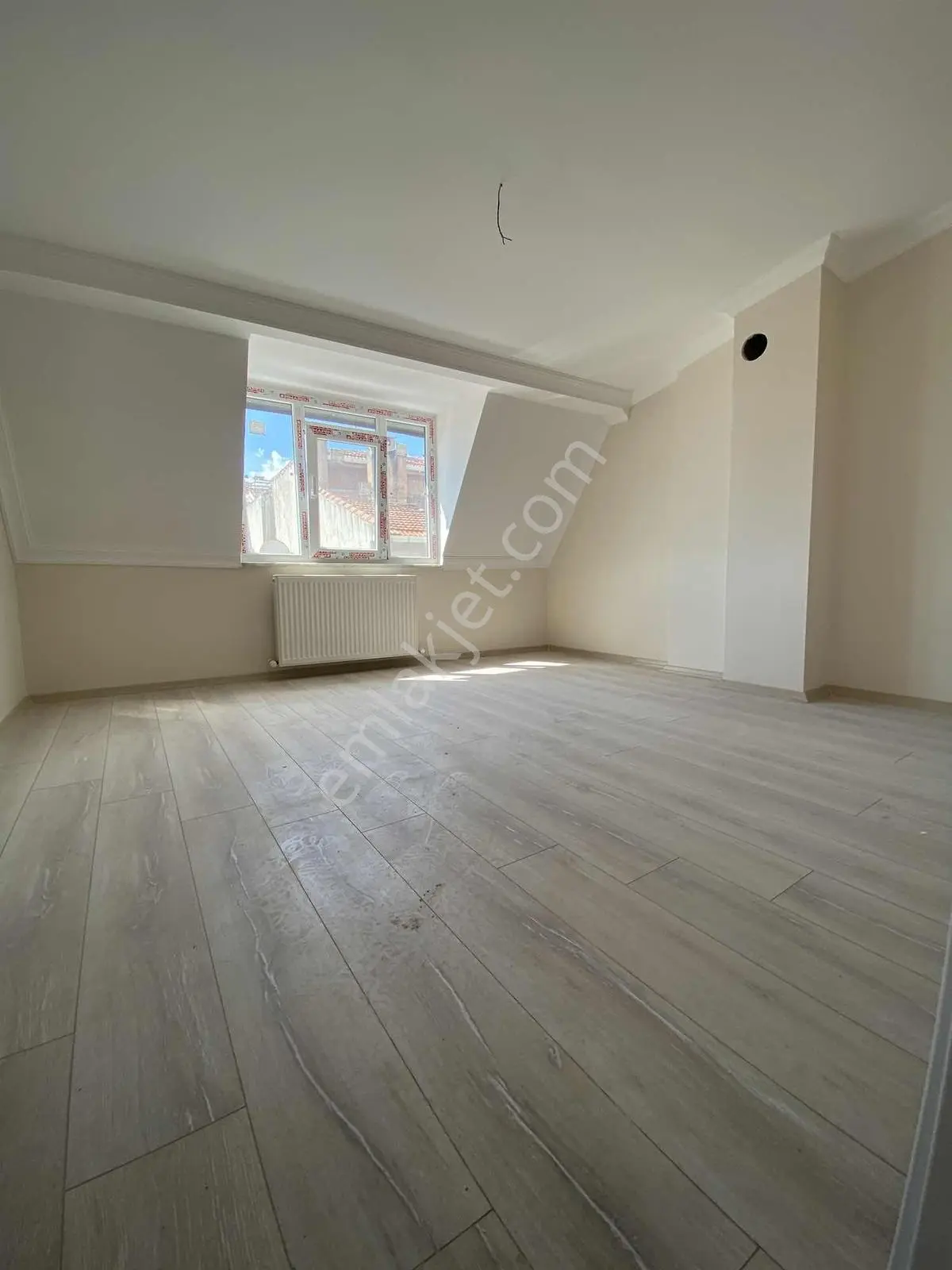 Güngören Merkez Mahallesin De Mafsal Kat 2+1 Teraslı Daire — fotoğraf 16