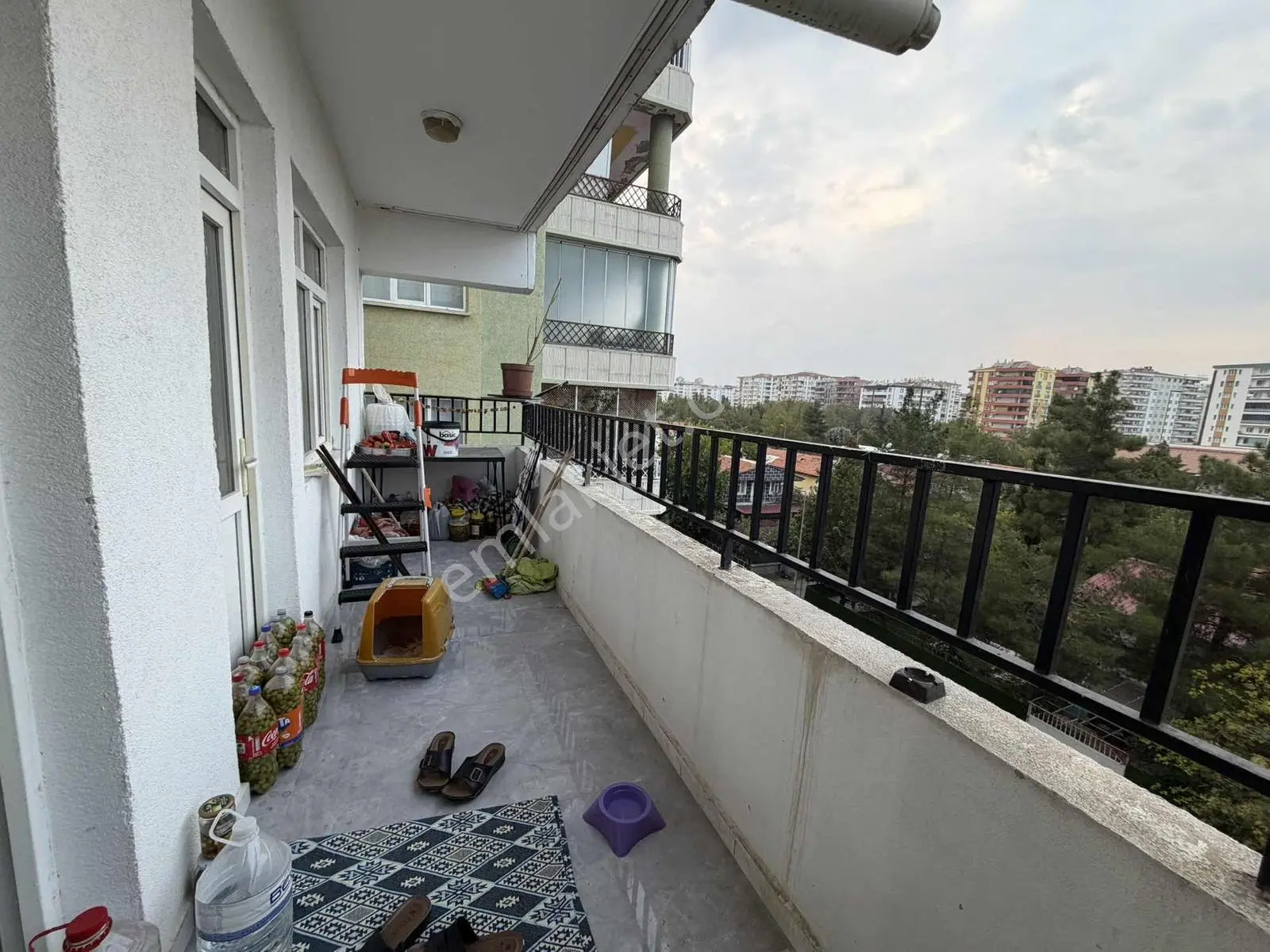 Şeymus Altu Arkası Satılık 3+1 Daire — fotoğraf 3