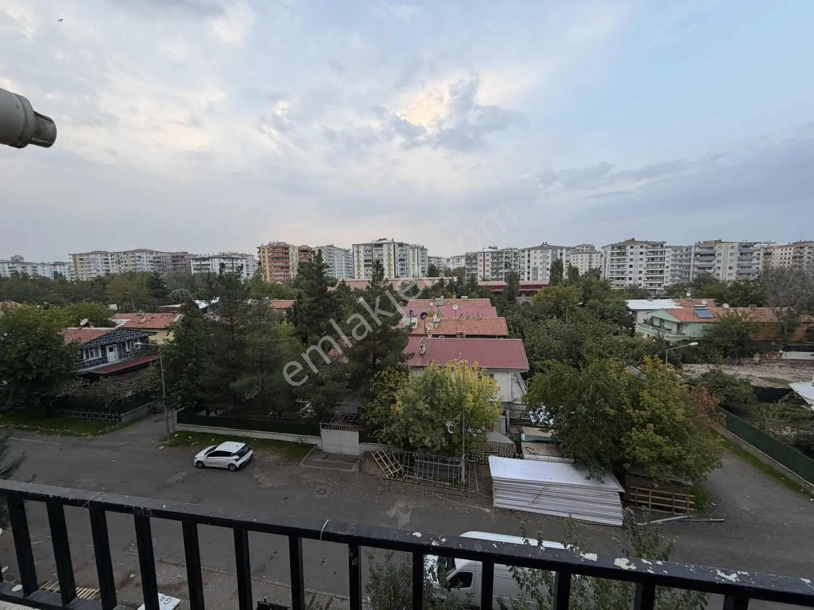 Şeymus Altu Arkası Satılık 3+1 Daire — fotoğraf 5