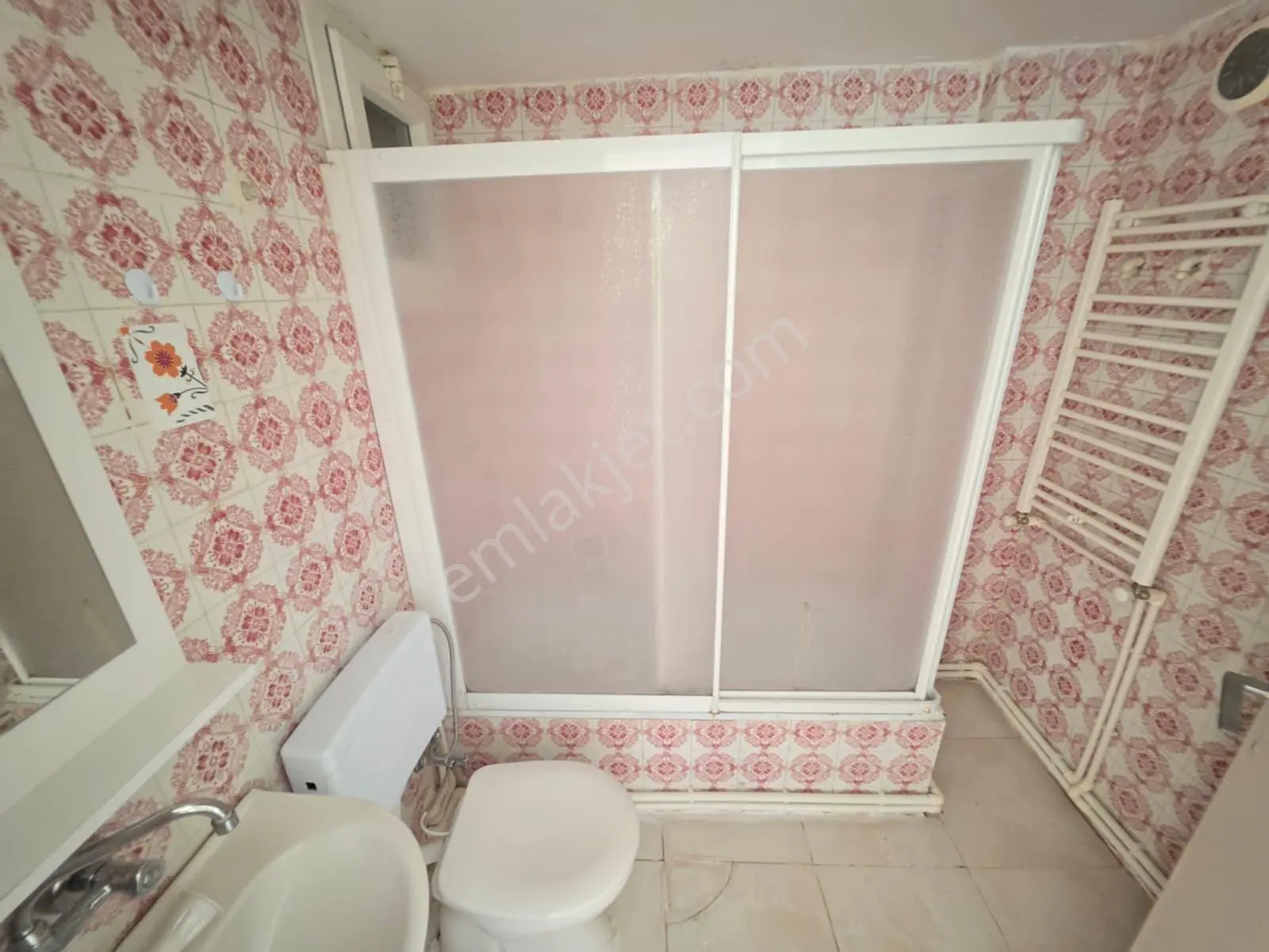 Muga'dan Nergiz Çarşıda İzbana 20 Mt Satılık Arakat 2+1 Daire — fotoğraf 17