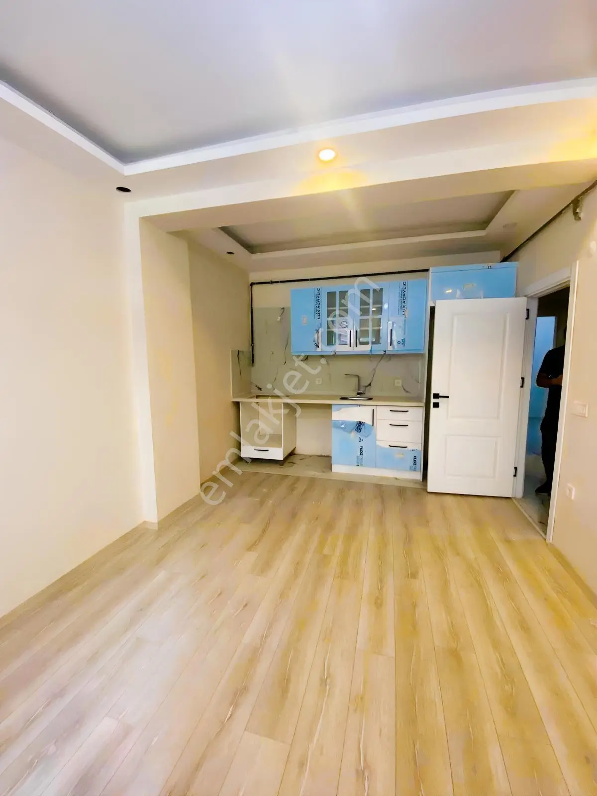 Güngören Merkez Mahallesin De Sıfır 2+1 A. Mutfaklı Bahçe Katı
