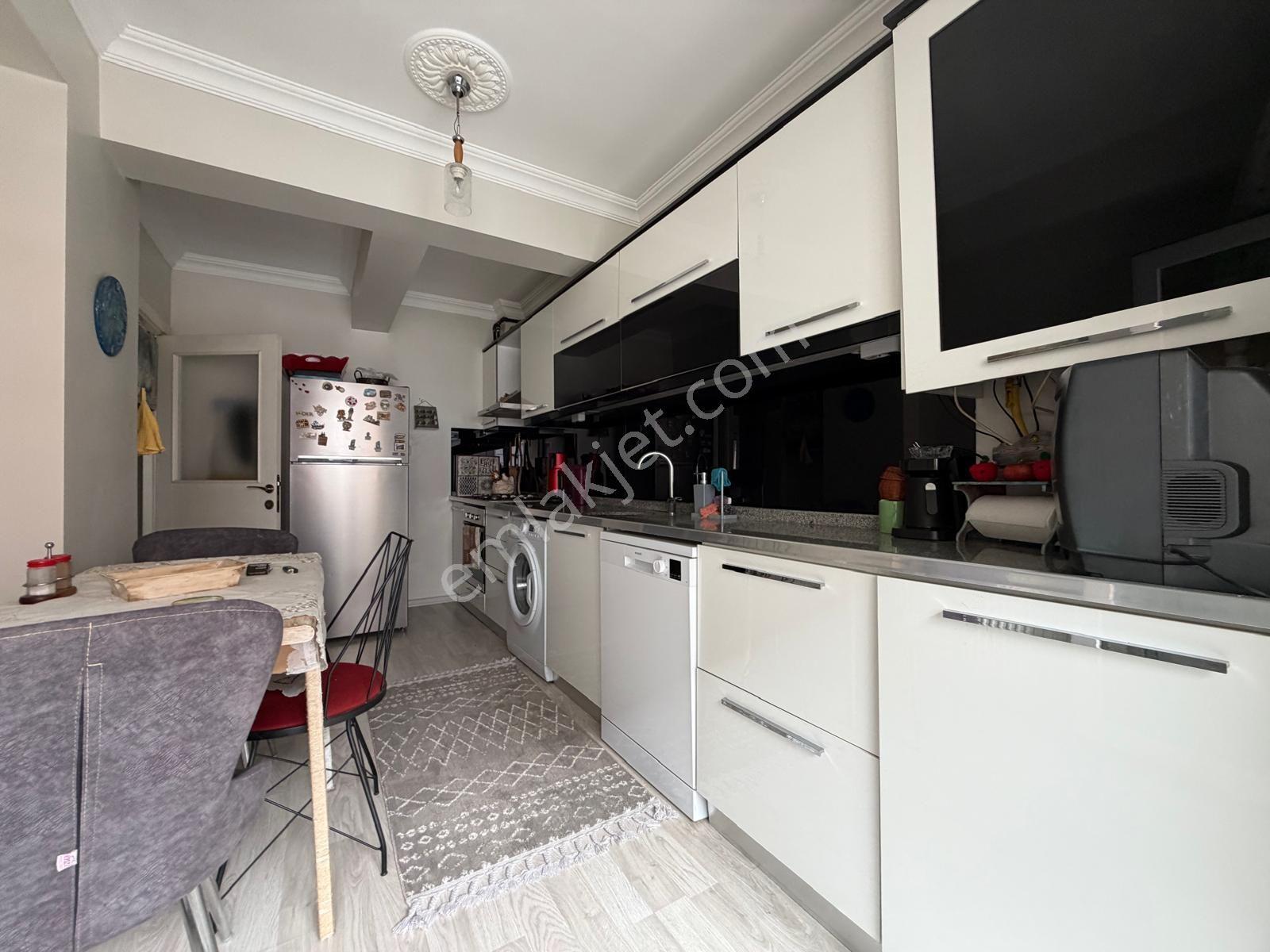 Rba Gayrimenkul,Den Göztepe Mahallesi,Nde Satılık 2+1 Daire