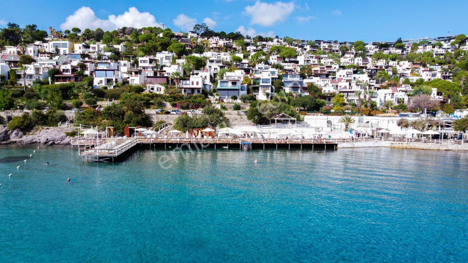 Bitez Aktur'da, Özel Plajlı Düz Ayak Konumlu 2+2 Alangülü Villa — fotoğraf 6