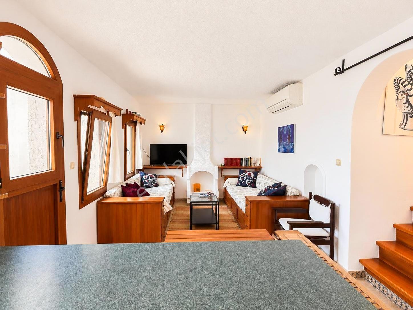 Bitez Aktur'da, Özel Plajlı Düz Ayak Konumlu 2+2 Alangülü Villa — fotoğraf 23