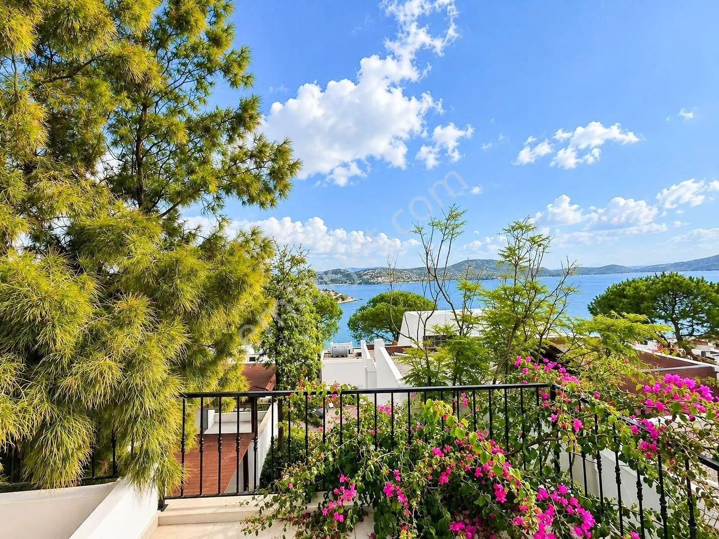 Bitez Aktur'da, Özel Plajlı Düz Ayak Konumlu 2+2 Alangülü Villa — fotoğraf 41