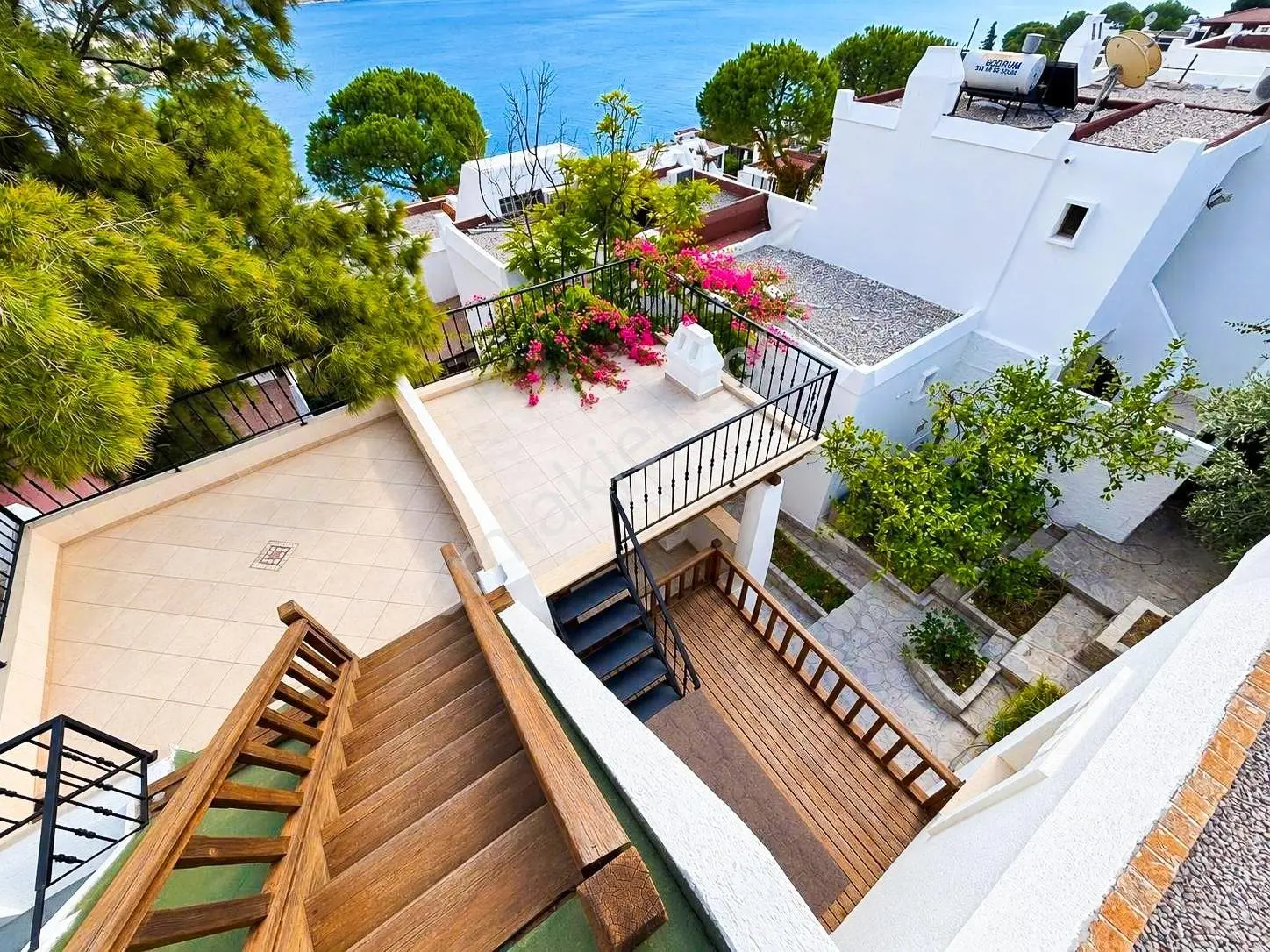 Bitez Aktur'da, Özel Plajlı Düz Ayak Konumlu 2+2 Alangülü Villa — fotoğraf 48