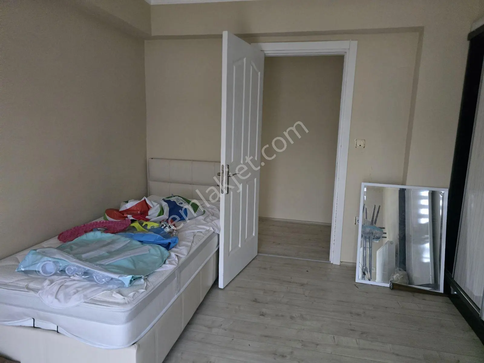 Akköy'de Ticari İmarlı 902 M² Arsa İçinde Deniz Manzaralı Villa — fotoğraf 28