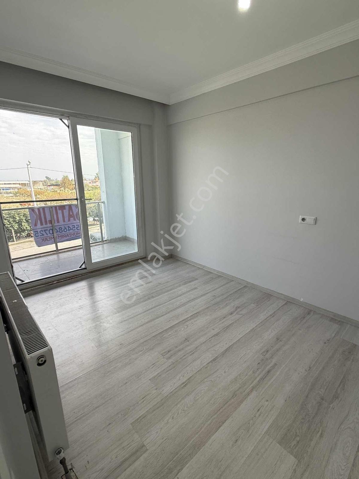 Muhtarım Emlaktan Rıza Akça Sitesinde Satılık Daire — fotoğraf 4