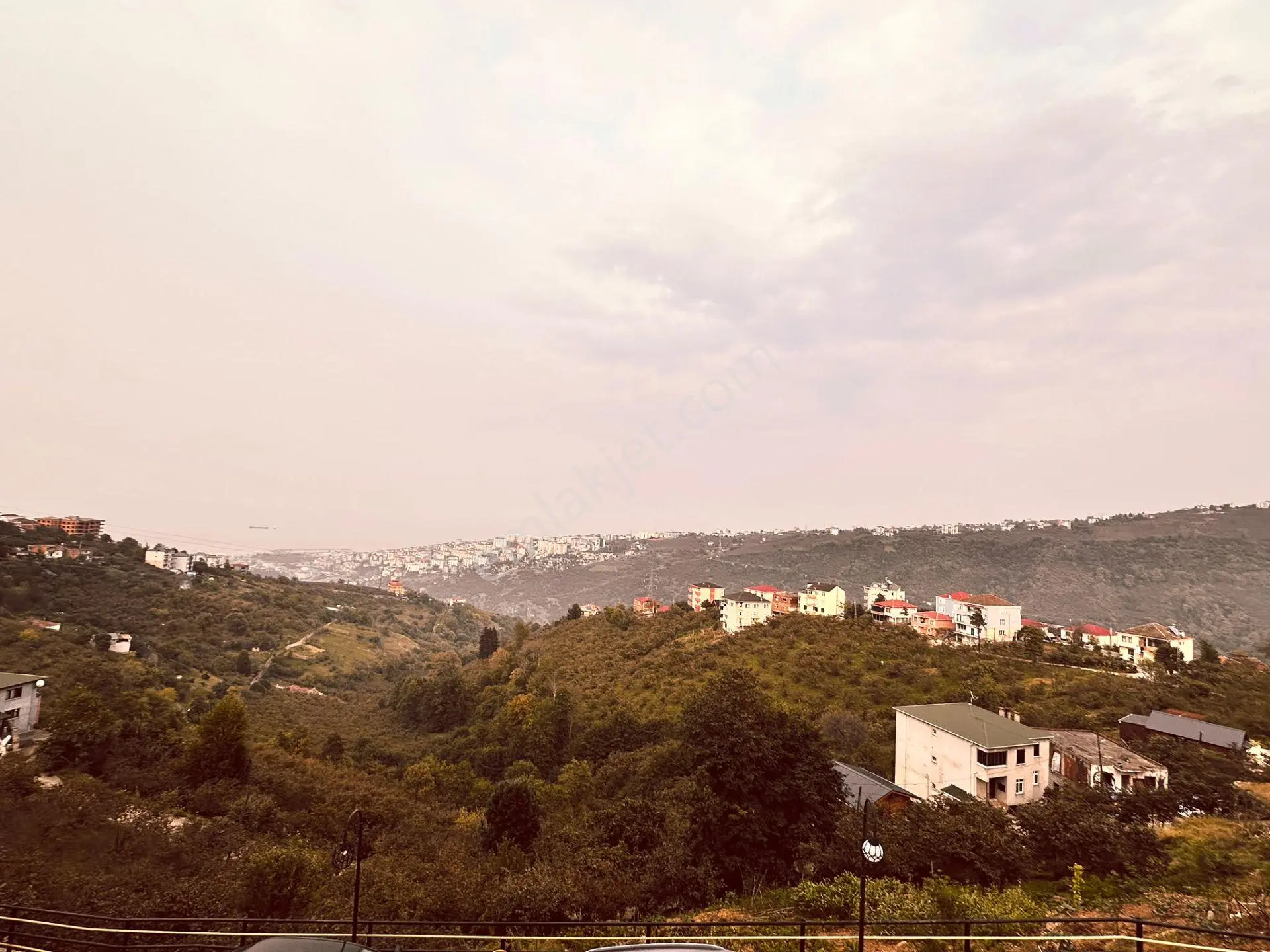 Trabzon Çukurçayır Da Satılık 1+1 Daire — fotoğraf 27