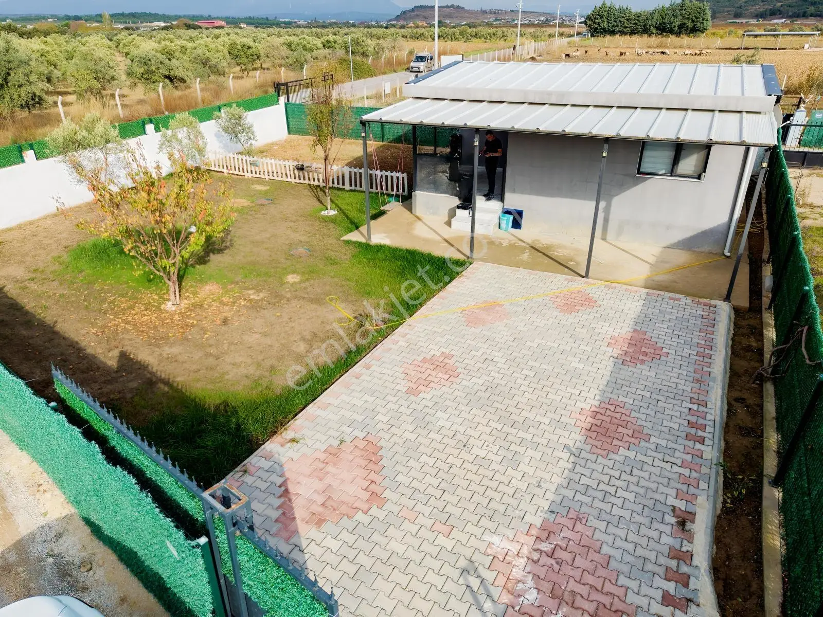 Q'zenden Köye Ve Menderese 5 Dk Mesafe 2+1 Evi Olan 500 M2 Bahçe — fotoğraf 5