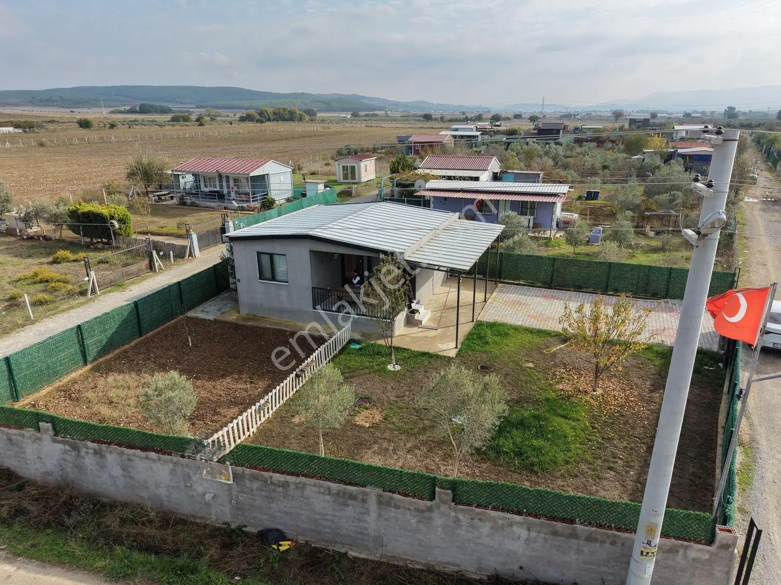 Q'zenden Köye Ve Menderese 5 Dk Mesafe 2+1 Evi Olan 500 M2 Bahçe — fotoğraf 8