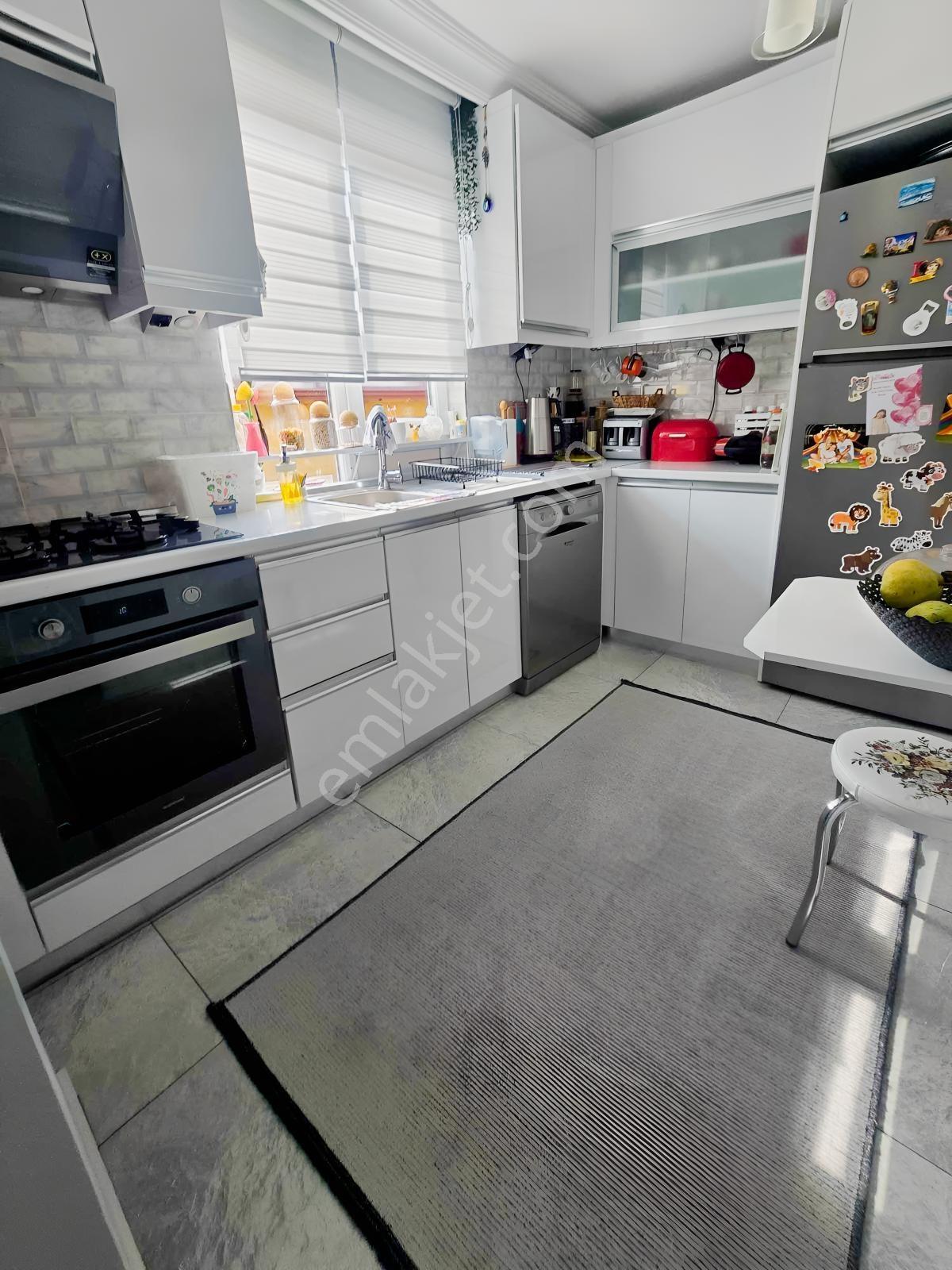 Ümraniye Çakmak Mah İkbal Cad Ve Elalmış Cad Cephe 3+1 Dubleks — fotoğraf 10